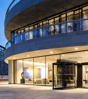 Luxury Canary Wharf Apartment